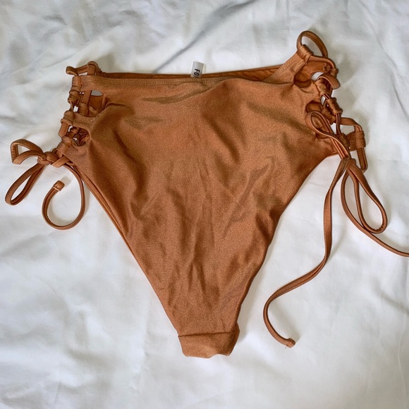 Bikini bottom - Picture 2 of 3